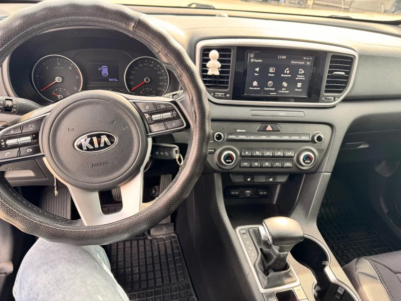 Kia Sportage 1.6CRD?, снимка 8 - Автомобили и джипове - 53513187