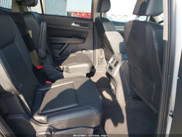 VW Atlas 3.6L V6 SE W/TECHNOLOGY CARFAX АВТО КРЕДИТ , снимка 13 - Автомобили и джипове - 52737478