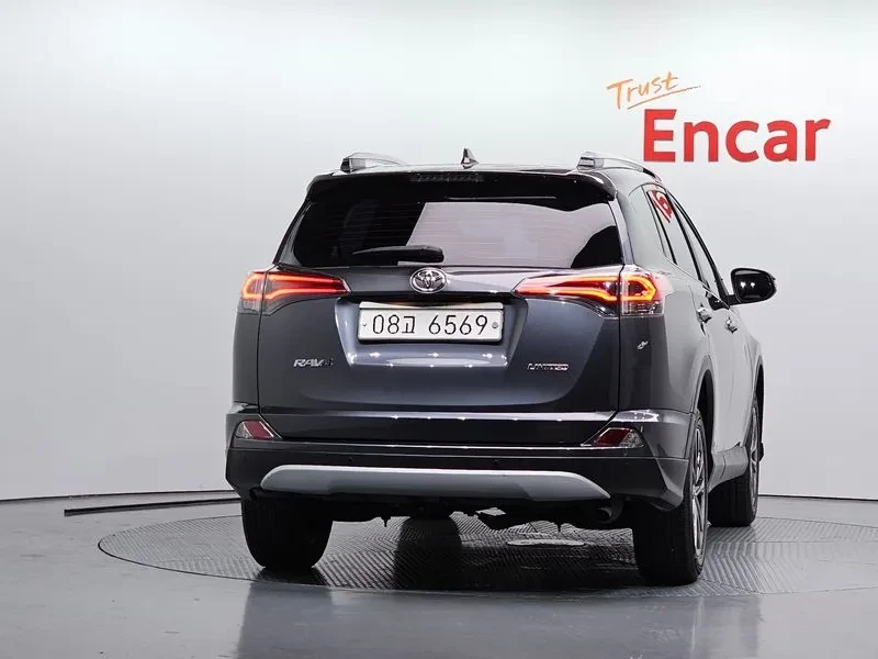 Toyota Rav4 2.5 2WD, снимка 4 - Автомобили и джипове - 55262859