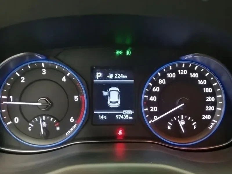 Hyundai Kona 1.6D - САМО 30% АВАНС, снимка 15 - Автомобили и джипове - 56028335