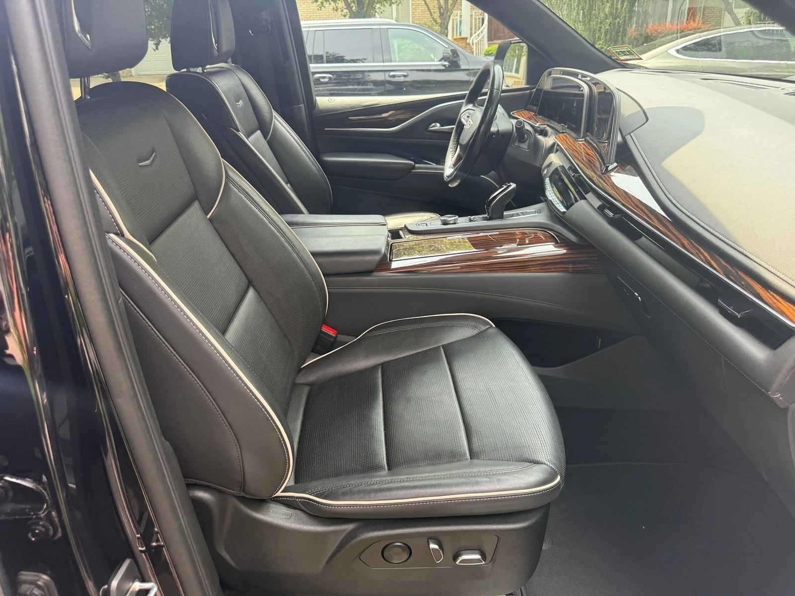 Cadillac Escalade ESV Premium Luxury 1SB АВТО КРЕДИТ - изображение 7
