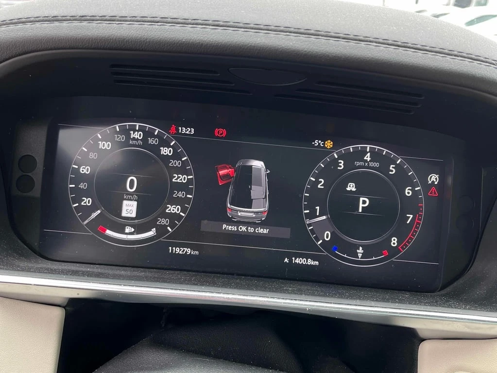 Land Rover Range Rover Sport * HSE Dynamic * CARFAX * ЦЕНА ДО БГ - изображение 9