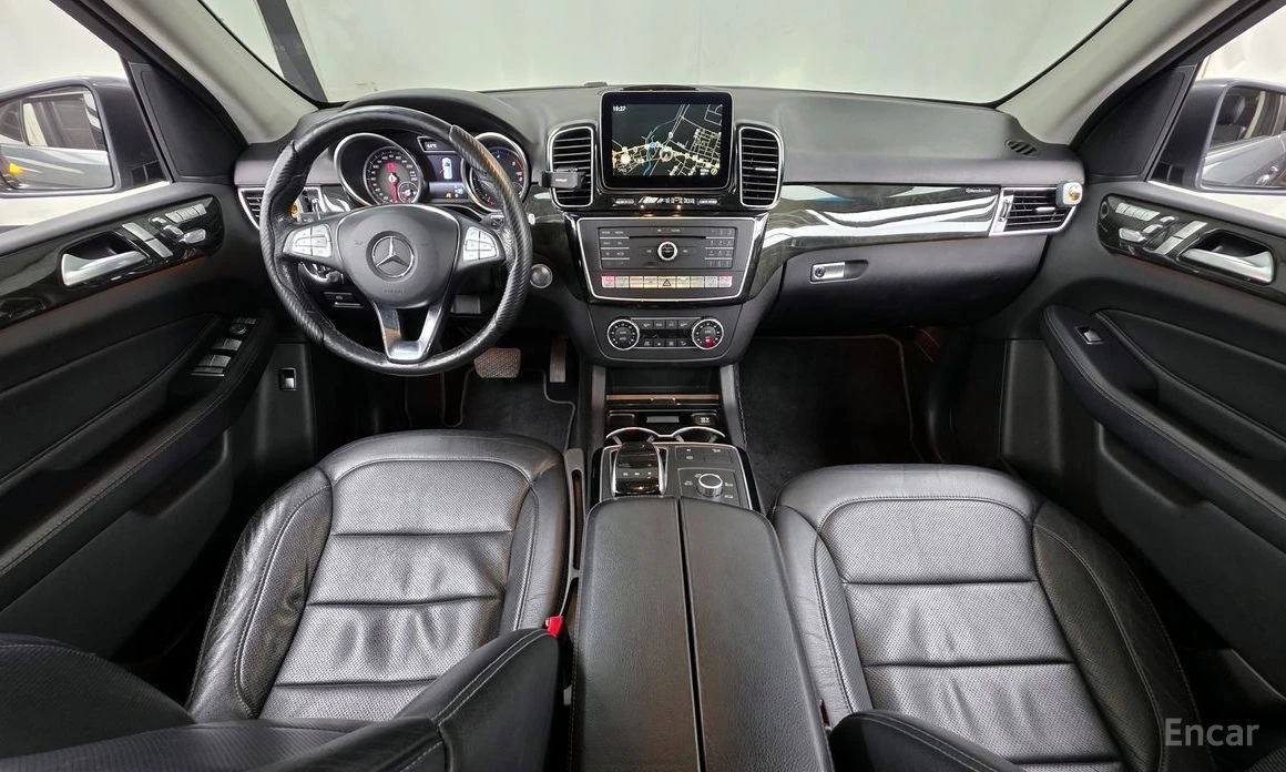 Mercedes-Benz GLE 350, снимка 7 - Автомобили и джипове - 53876677