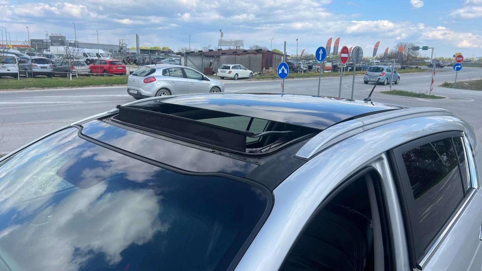 Kia Sportage 2.0crdi avtomat 4x4, снимка 16 - Автомобили и джипове - 54157307