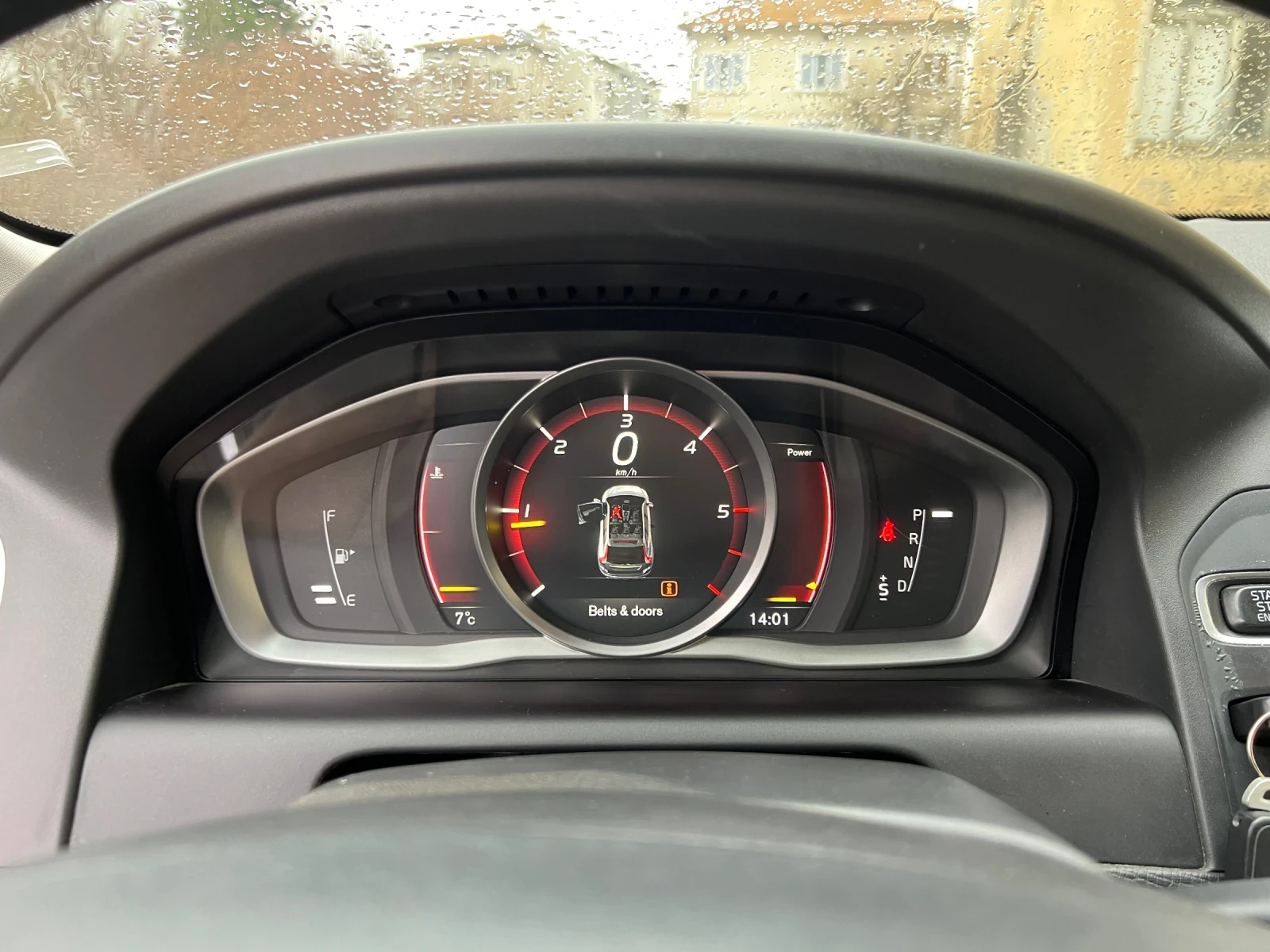 Volvo XC60 2.0D, снимка 15 - Автомобили и джипове - 54461733