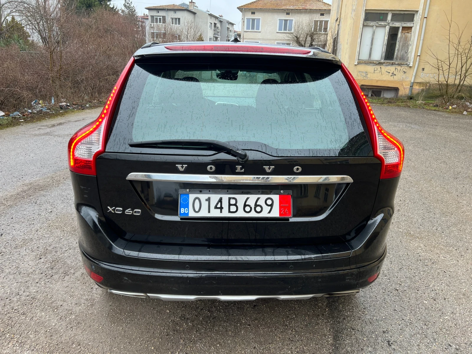 Volvo XC60 2.0D, снимка 8 - Автомобили и джипове - 54461733