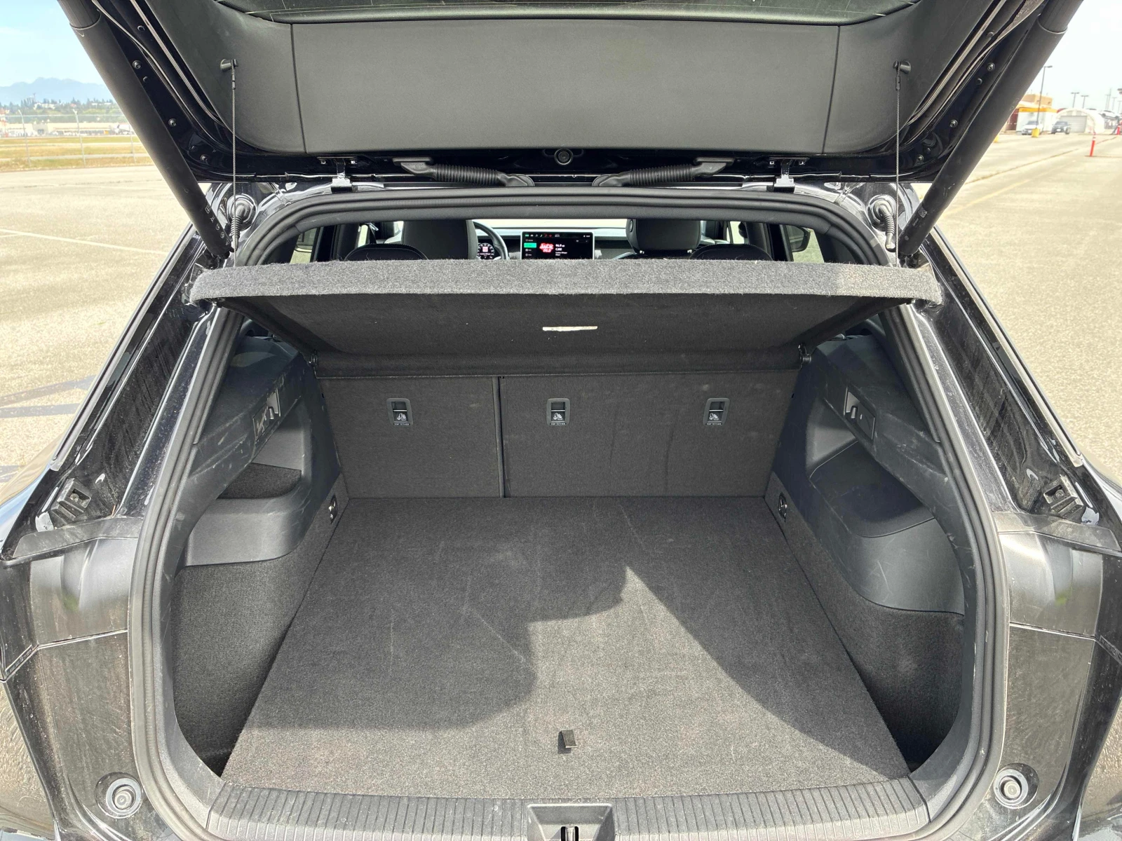 VW Tiguan Comfortline R Line Black Edition / АВТОКРЕДИТ, снимка 12 - Автомобили и джипове - 55857073
