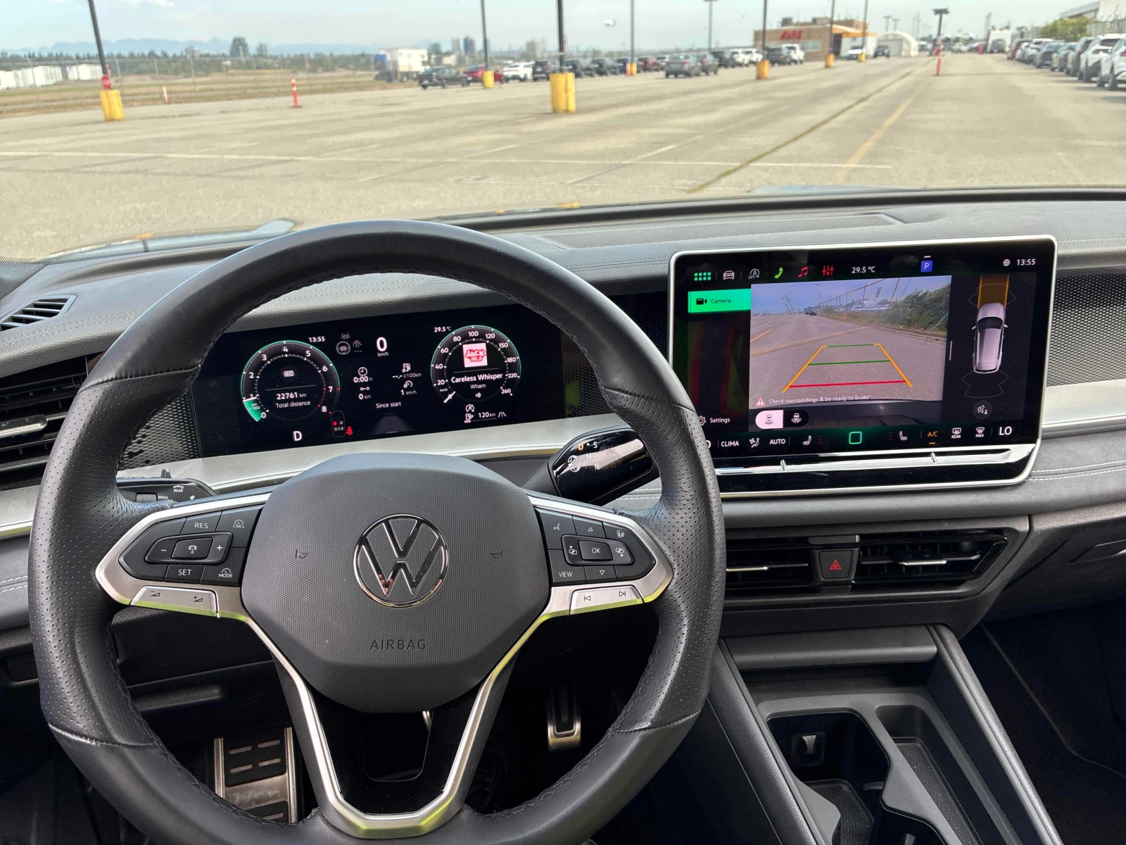 VW Tiguan Comfortline R Line Black Edition / АВТОКРЕДИТ, снимка 9 - Автомобили и джипове - 55857073