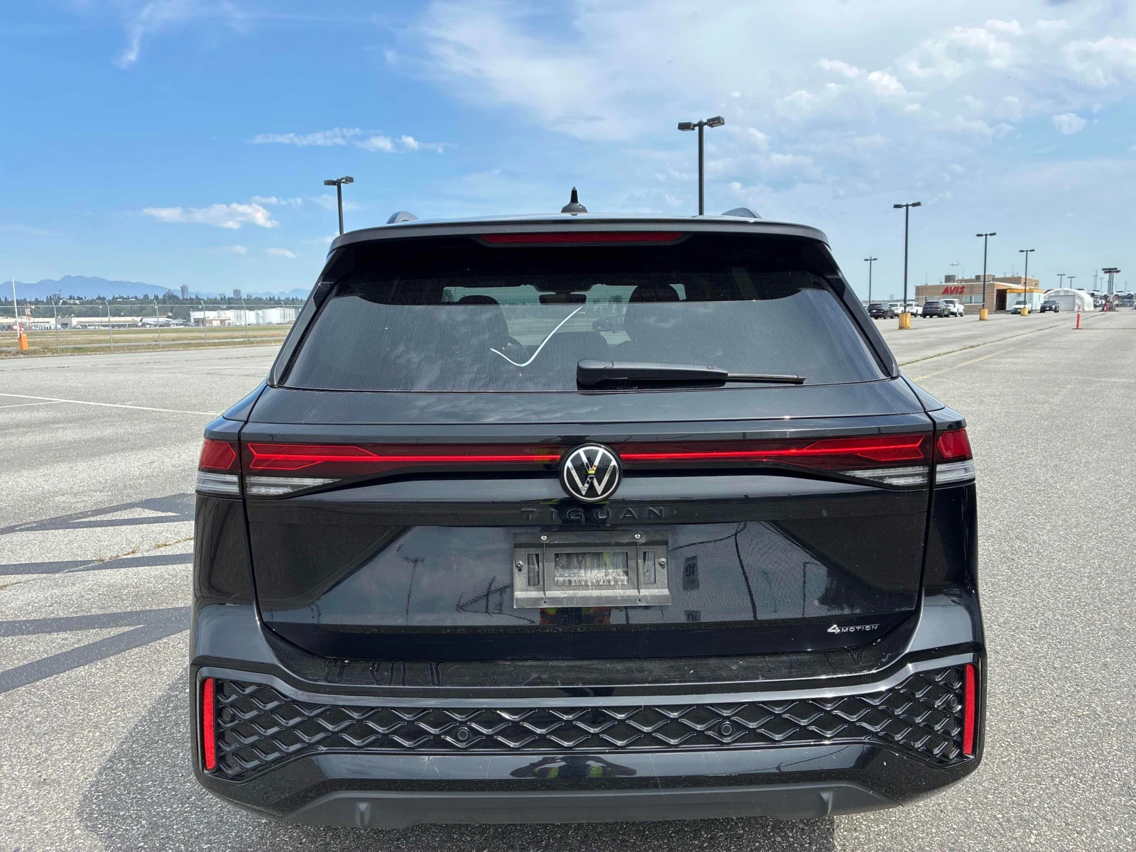 VW Tiguan Comfortline R Line Black Edition / АВТОКРЕДИТ, снимка 17 - Автомобили и джипове - 55857073