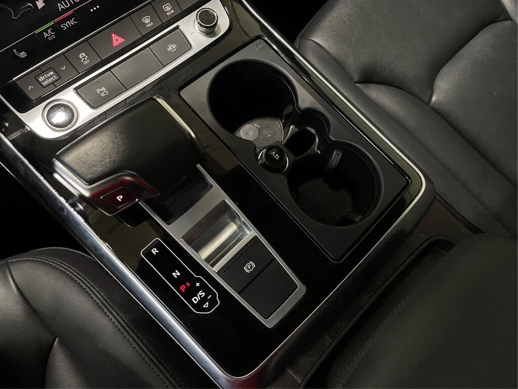 Audi Q7 55TFSI* BLACK OPTIC* B&O* MATRIX* ПАНО* КРАЙНА ЦЕН, снимка 15 - Автомобили и джипове - 56080955
