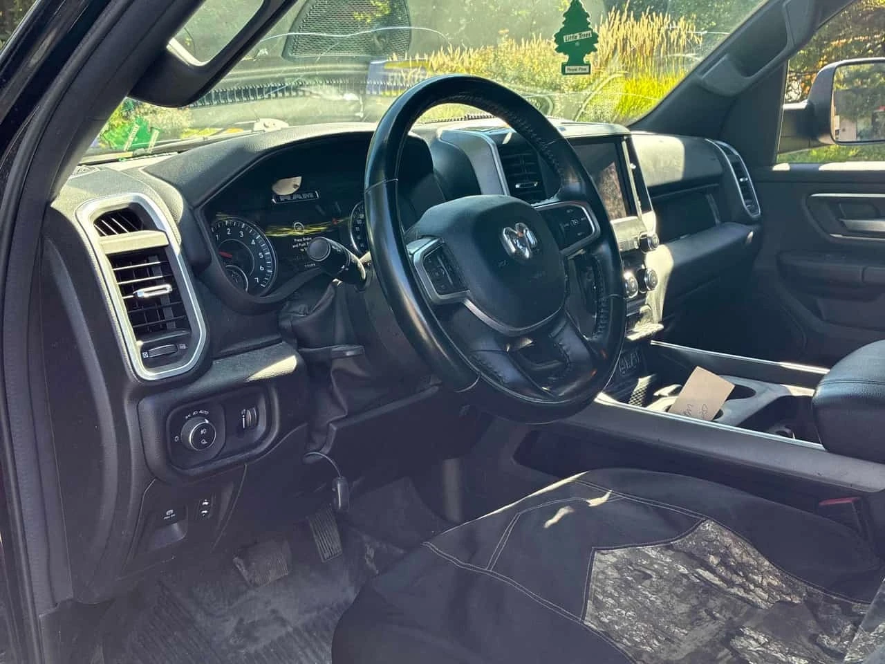 Dodge RAM 1500 * Big Horn * АВТОКРЕДИТ БЕЗ ПЪРВОНАЧАЛНА ВНОСКА* , снимка 5 - Автомобили и джипове - 56189118