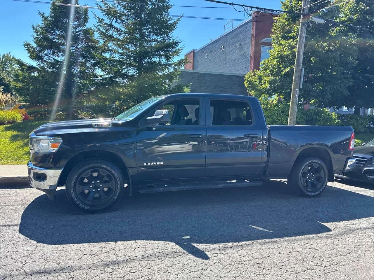 Dodge RAM 1500 * Big Horn * АВТОКРЕДИТ БЕЗ ПЪРВОНАЧАЛНА ВНОСКА* , снимка 2 - Автомобили и джипове - 56189118