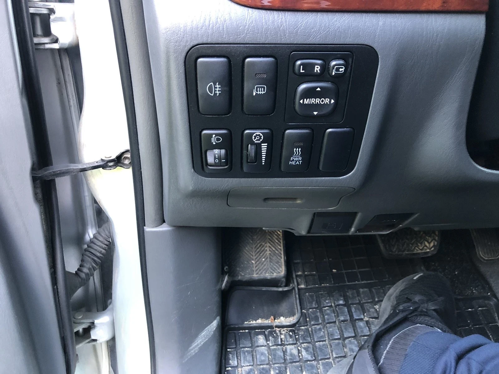 Toyota Land cruiser 120, снимка 9 - Автомобили и джипове - 56242575