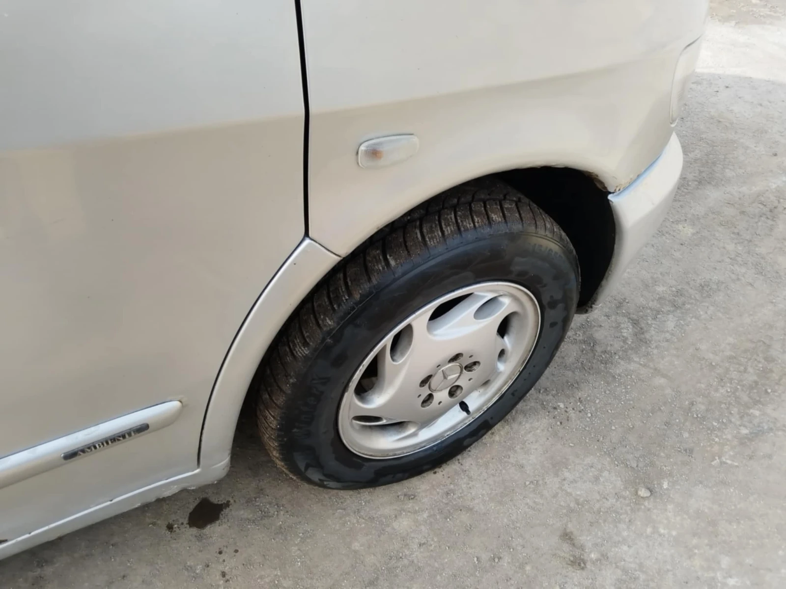 Mercedes-Benz V 220  - изображение 10