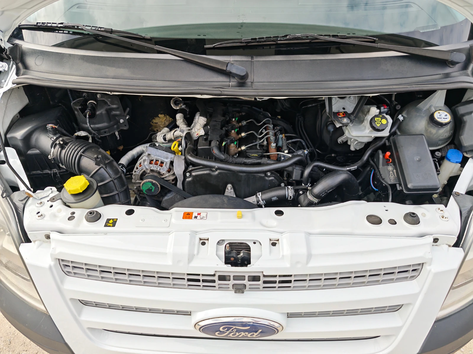 Ford Transit 2.2 дизел Италия, снимка 14 - Бусове и автобуси - 56085070