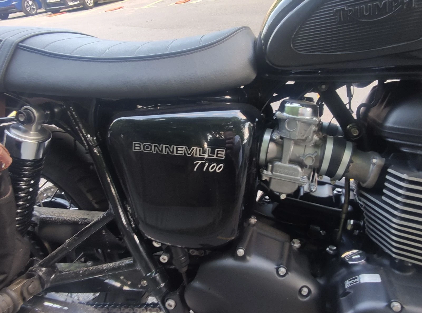 Triumph Bonneville T100 Black - изображение 8