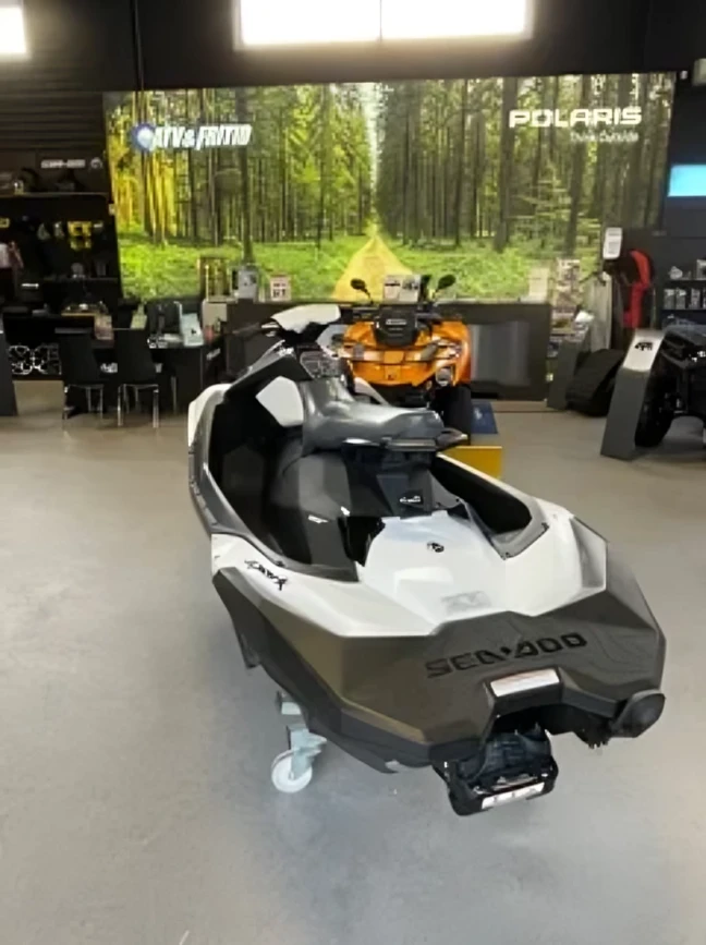 Джет Bombardier Sea Doo Spark 3up IBR 2016 - изображение 4