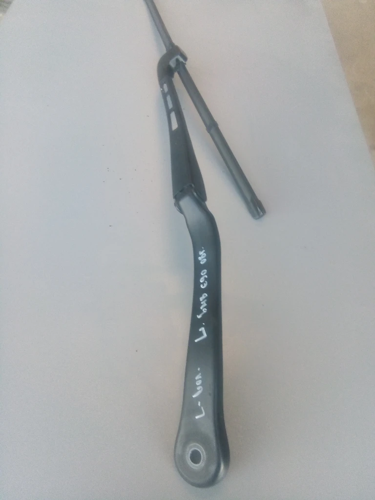 Рамо чистачка ляво Бмв 320д Е90