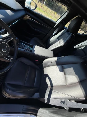 Обява за продажба на Mazda 3 2, 5l 4x4 Automatic Premium Plus ~36 000 лв. - изображение 10 | Auto.bg Обява за продажба на Mazda 3 2, 5l 4x4 Automatic Premium Plus ~36 000 лв. - изображение 10