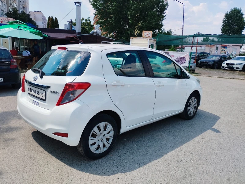 Toyota Yaris 1.0i Навигация.  ? Камера за задно виждане., снимка 5 - Автомобили и джипове - 46603401