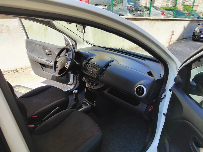 Nissan Note, снимка 12 - Автомобили и джипове - 48265428