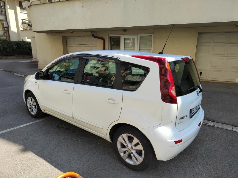 Nissan Note, снимка 4 - Автомобили и джипове - 48265428