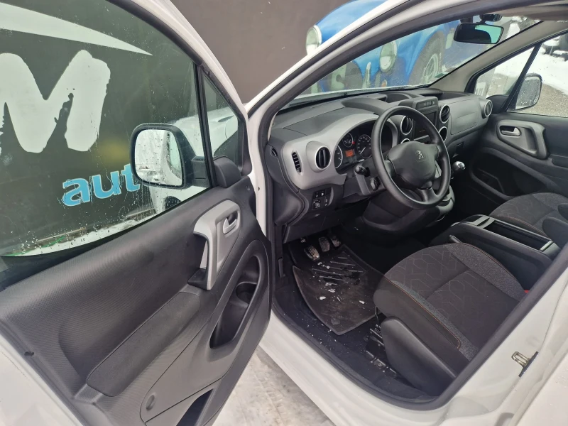 Peugeot Partner 1.6HDi Euro6, снимка 7 - Автомобили и джипове - 48743295