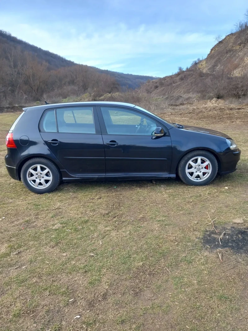 VW Golf, снимка 4 - Автомобили и джипове - 48891880