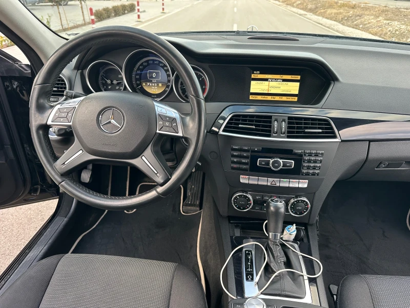 Mercedes-Benz C 200, снимка 11 - Автомобили и джипове - 48924034