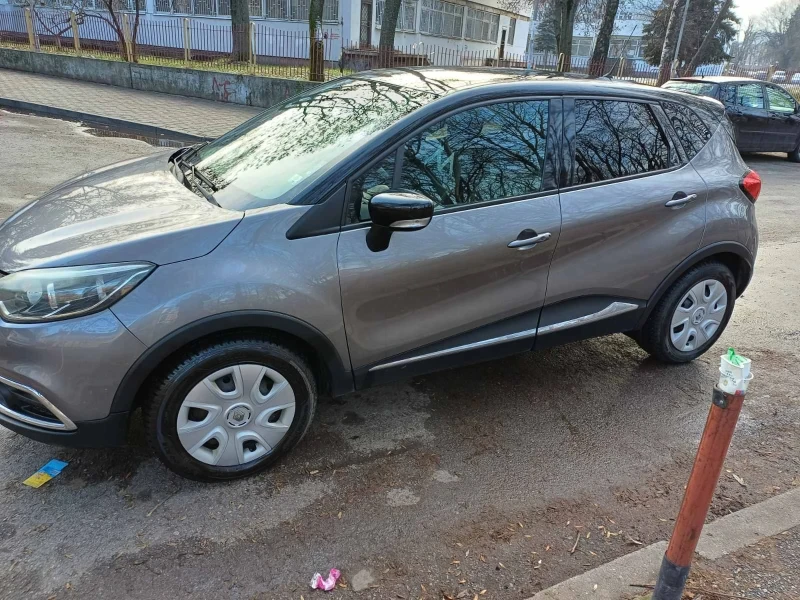 Renault Captur, снимка 4 - Автомобили и джипове - 48953964