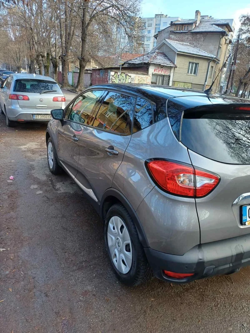 Renault Captur, снимка 2 - Автомобили и джипове - 48953964