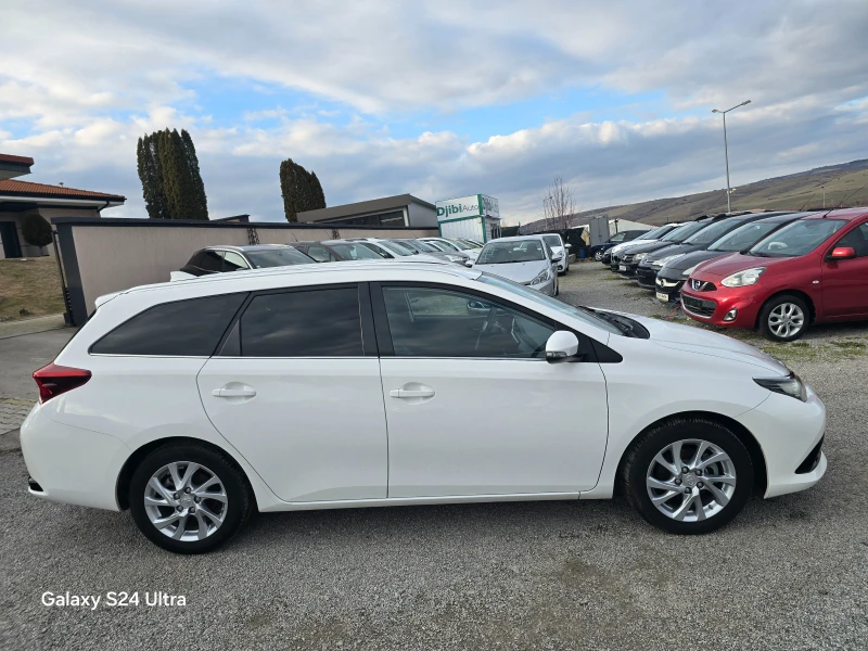 Toyota Auris 1.6D4D-NAVI-EURO6, снимка 4 - Автомобили и джипове - 48965363