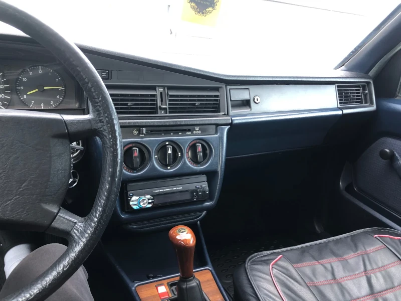 Mercedes-Benz 190, снимка 8 - Автомобили и джипове - 52284859