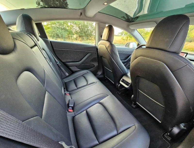 Tesla Model 3 Long range, 4x4 EU, снимка 13 - Автомобили и джипове - 51177930