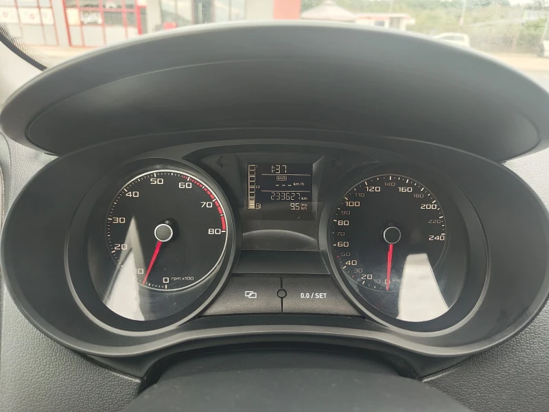 Seat Ibiza 1.2 TSI - КОЖА, снимка 14 - Автомобили и джипове - 51749868