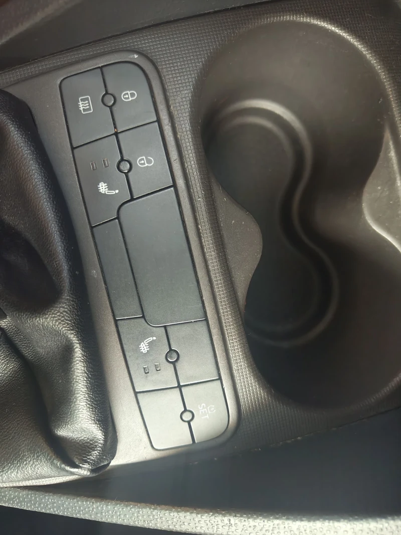 Seat Ibiza 1.2 TSI - КОЖА, снимка 15 - Автомобили и джипове - 51749868