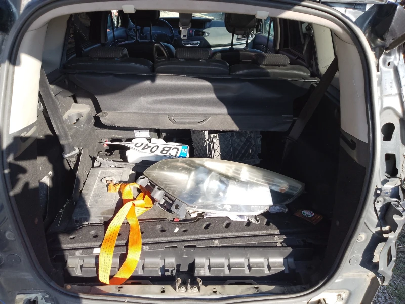 Renault Grand scenic 1.9dci, снимка 7 - Автомобили и джипове - 52524611