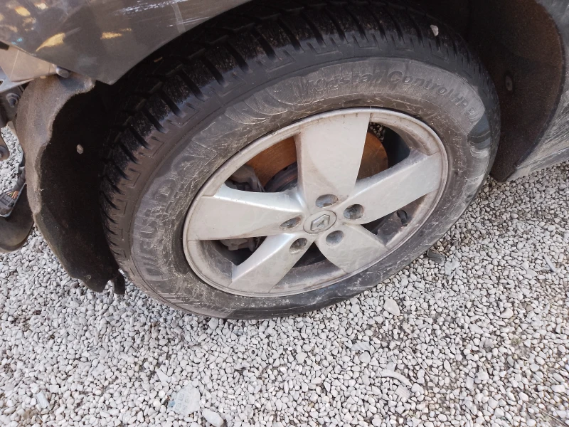 Renault Grand scenic 1.9dci, снимка 4 - Автомобили и джипове - 52524611