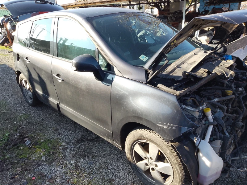 Renault Grand scenic 1.9dci, снимка 3 - Автомобили и джипове - 52524611