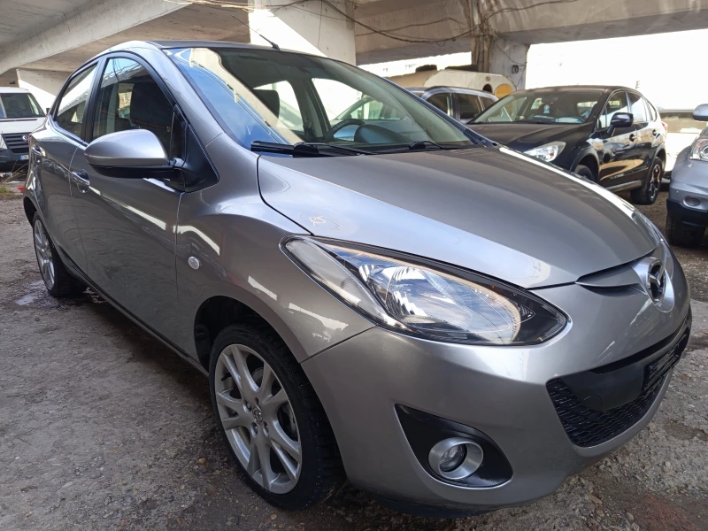 Mazda 2 1.5 i avtomatik, снимка 3 - Автомобили и джипове - 52825368