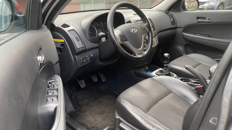 Hyundai I30 1, 6i 16v, снимка 8 - Автомобили и джипове - 53096081