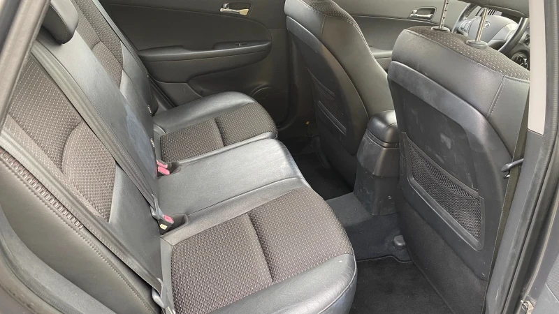 Hyundai I30 1, 6i 16v, снимка 5 - Автомобили и джипове - 53096081