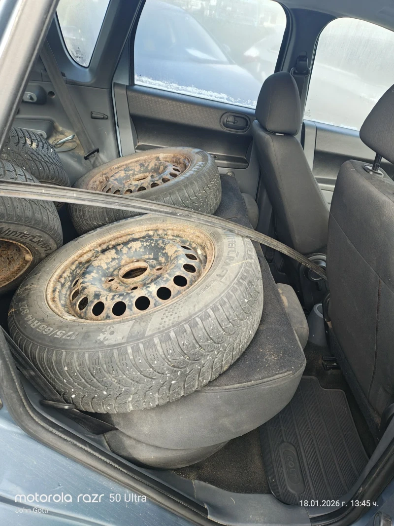 Mitsubishi Colt 1.1 климатик Евро 4 , снимка 16 - Автомобили и джипове - 53140713