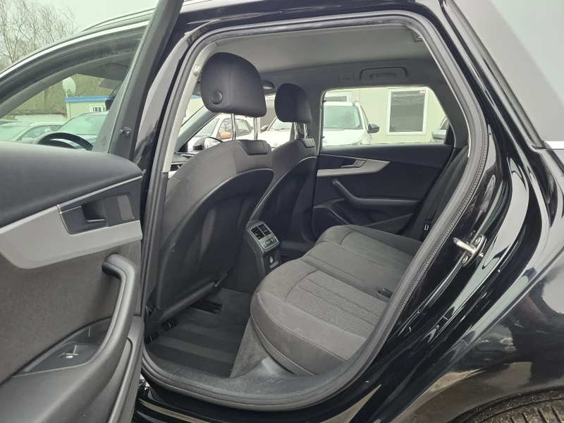 Audi A4 2.0TDI Топ състояние , снимка 11 - Автомобили и джипове - 53233246