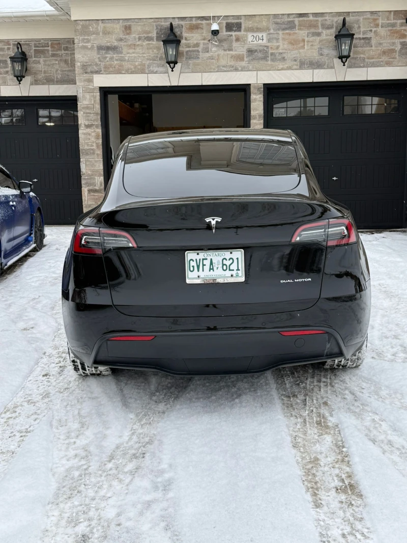 Tesla Model Y Long Range* Панорамен покрив* AWD* Премиум аудио* , снимка 4 - Автомобили и джипове - 53382805