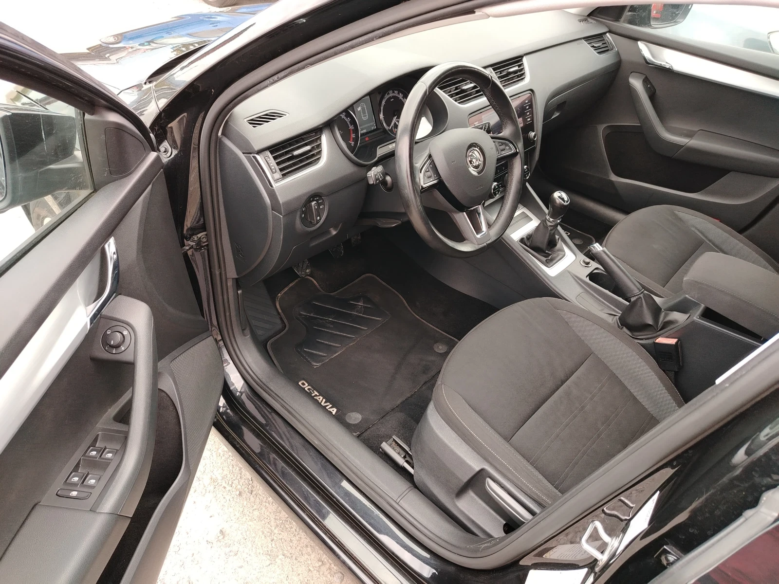 Skoda Octavia 1.6 TDI - изображение 10
