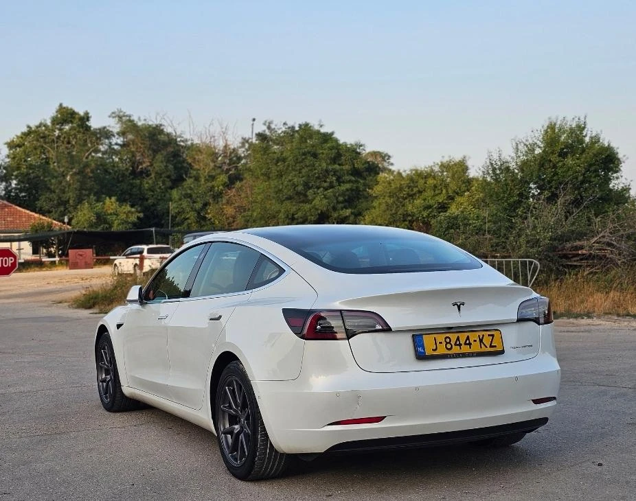 Tesla Model 3 Long range, 4x4 EU - изображение 4