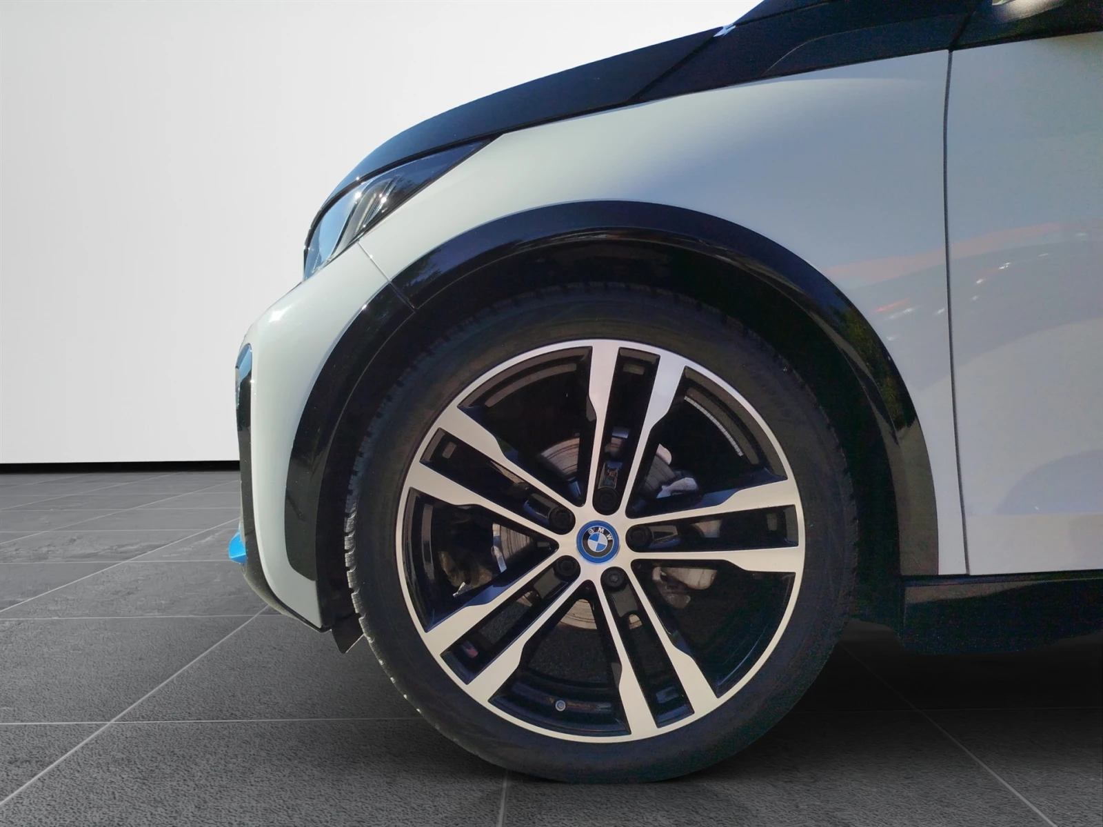 BMW i3 120Ah - изображение 5