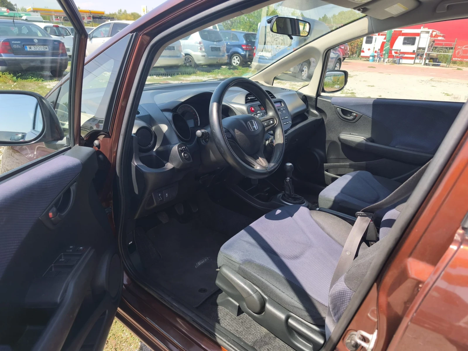 Honda Jazz 1.4-FACE-ECO-MODE-ПЪРВА-РЪКА-1Г-ГАРАНЦИЯ - изображение 8