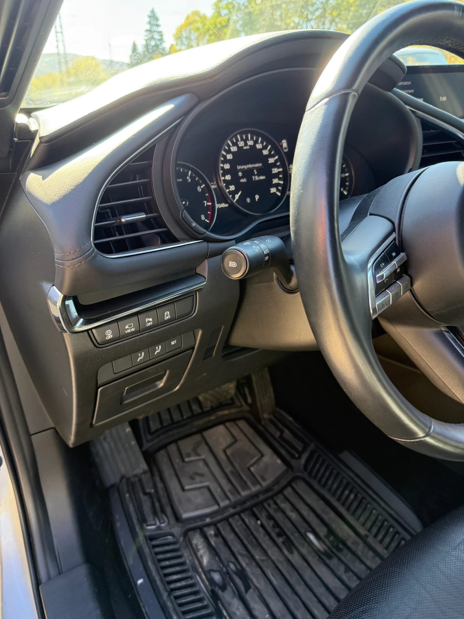 Mazda 3 2, 5l 4x4 Automatic Premium Plus - изображение 10